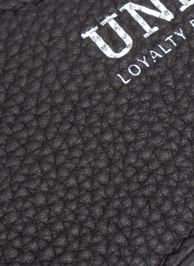 Obsidian leather detail